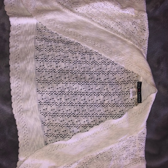 Shoulder Sweater - Picture 3 of 3